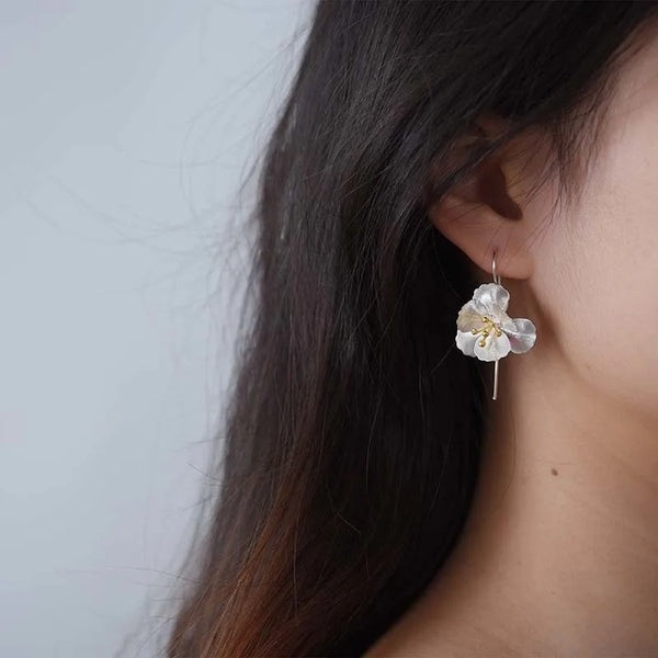 Elegant Flower Dangle Earrings