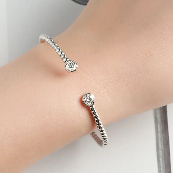 Elegant Moissanite Silver Cuff - CoFuze™