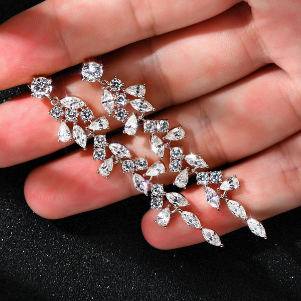 Elegant Long Chandelier Earrings - CoFuze™