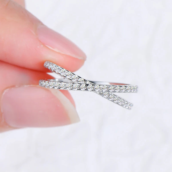Elegant X Cross Moissanite Ring - CoFuze™