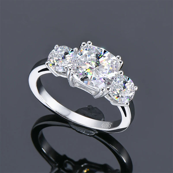 Sparkling Love Moissanite Ring
