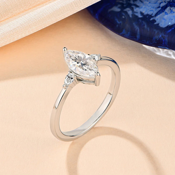 Sparkling Marquise Moissanite Ring - CoFuze™