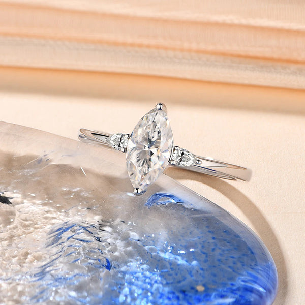 Sparkling Marquise Moissanite Ring - CoFuze™