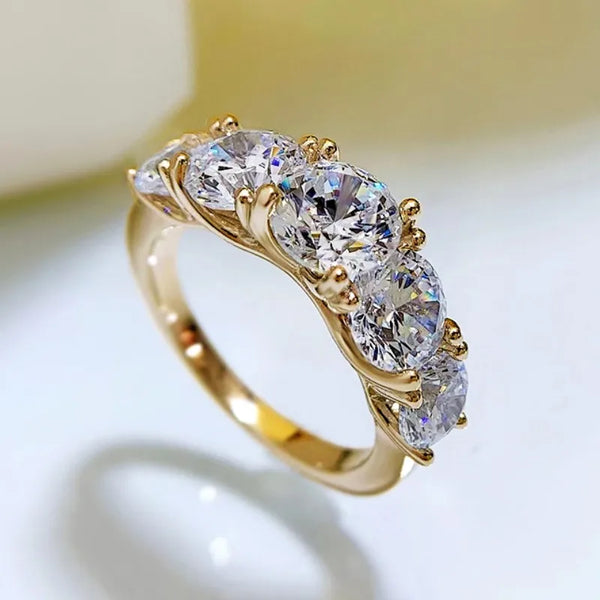 Sparkling Moissanite Wedding Band - CoFuze™