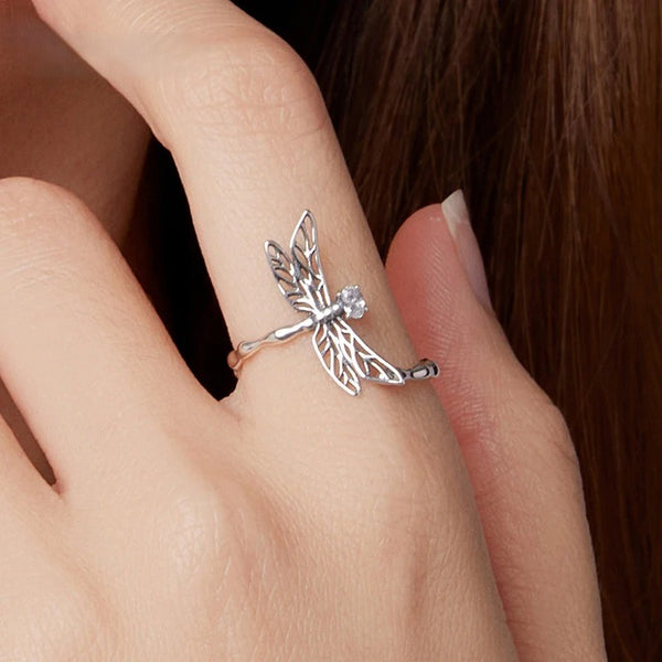 Dragonfly Twist Silver Ring