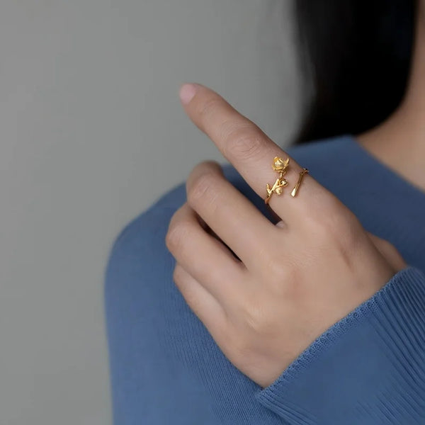 Winter Bloom Silver Ring