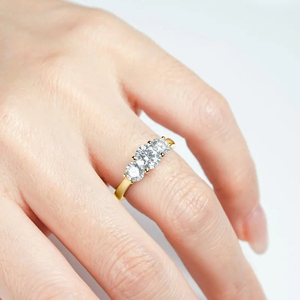 Sparkling Moissanite Promise Ring
