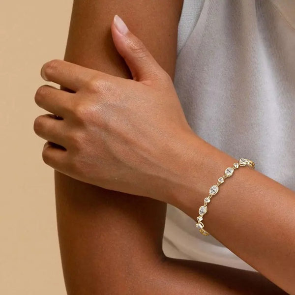 Moissanite Oval & Round Bezel Bracelet