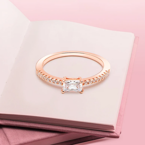Sparkling Square Halo Ring
