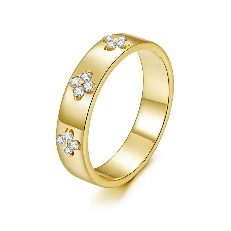 Lucky Clover Sparkle Ring