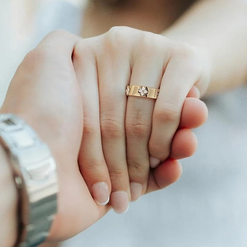 Lucky Clover Sparkle Ring