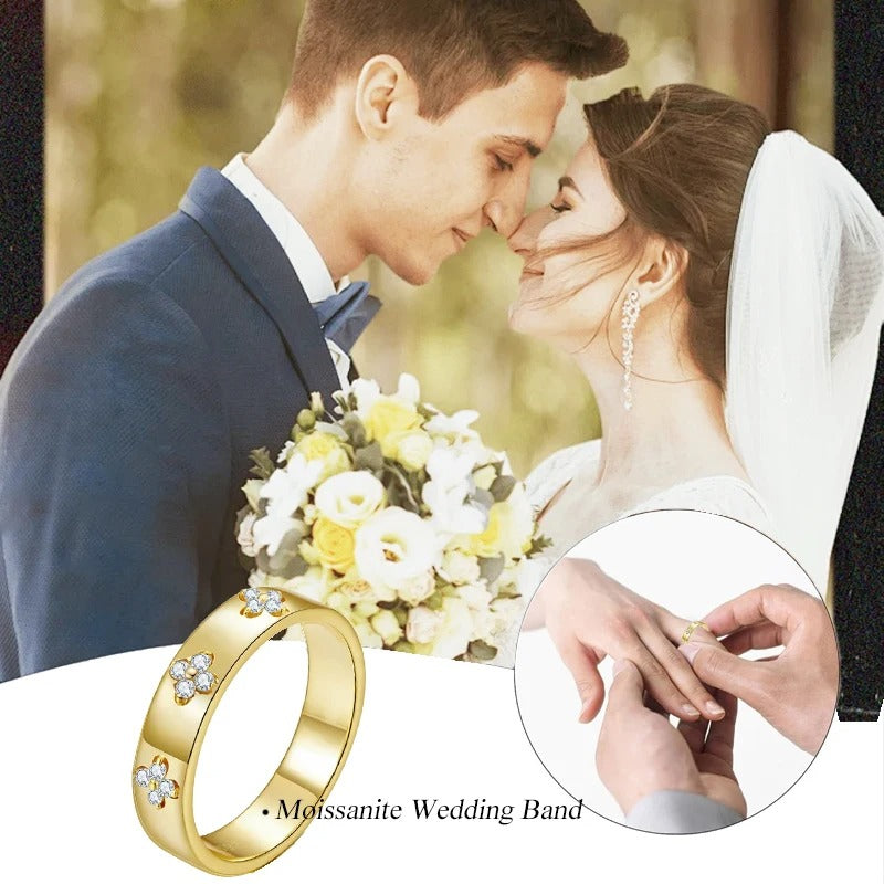 Lucky Clover Sparkle Ring