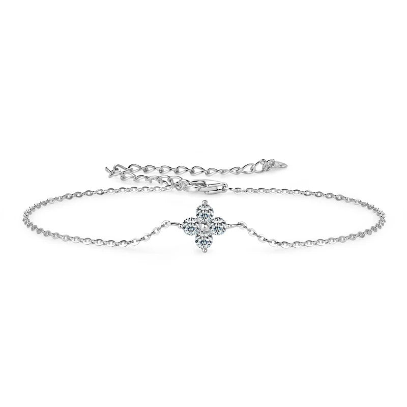Lucky Moissanite Clover Bracelet