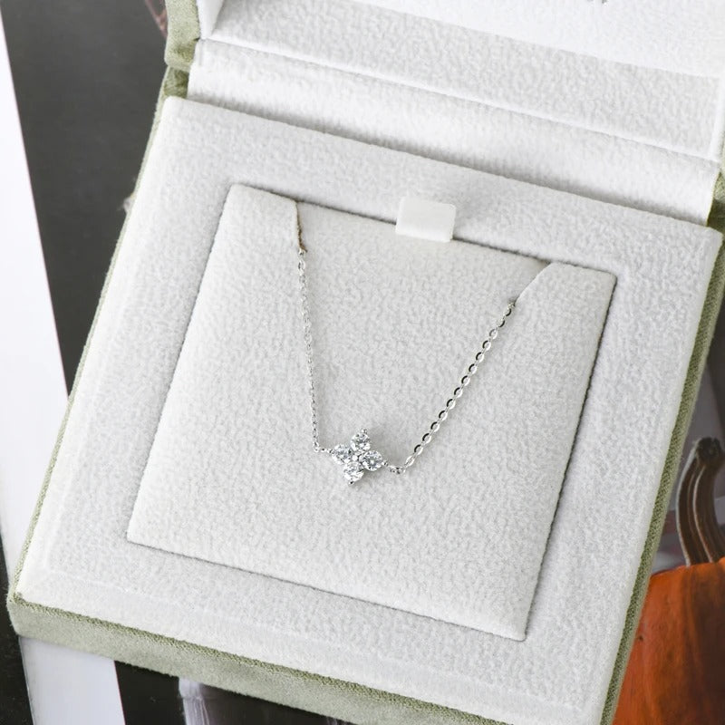 Lucky Moissanite Clover Bracelet