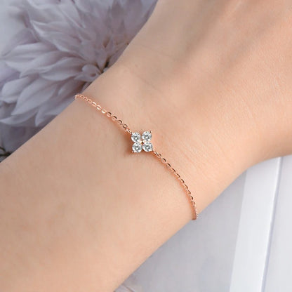 Lucky Moissanite Clover Bracelet