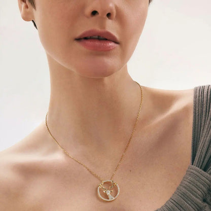 Collier halo renne en moissanite