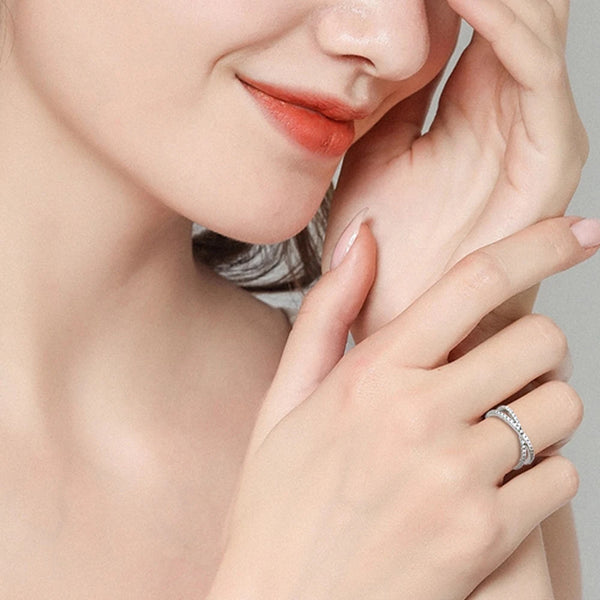 Elegant X Cross Moissanite Ring