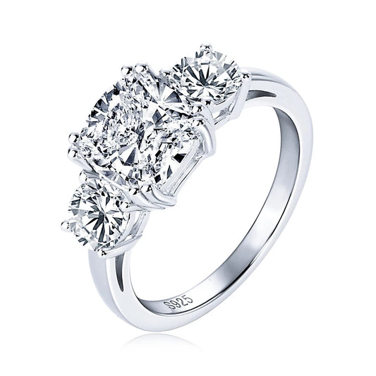 Sparkling Love Moissanite Ring - CoFuze™