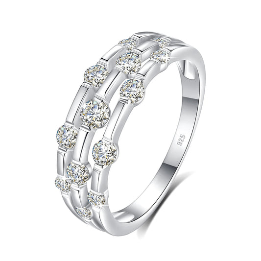 Shimmering Moissanite Wedding Band - CoFuze™