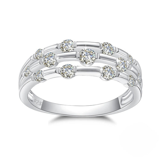 Shimmering Moissanite Wedding Band - CoFuze™