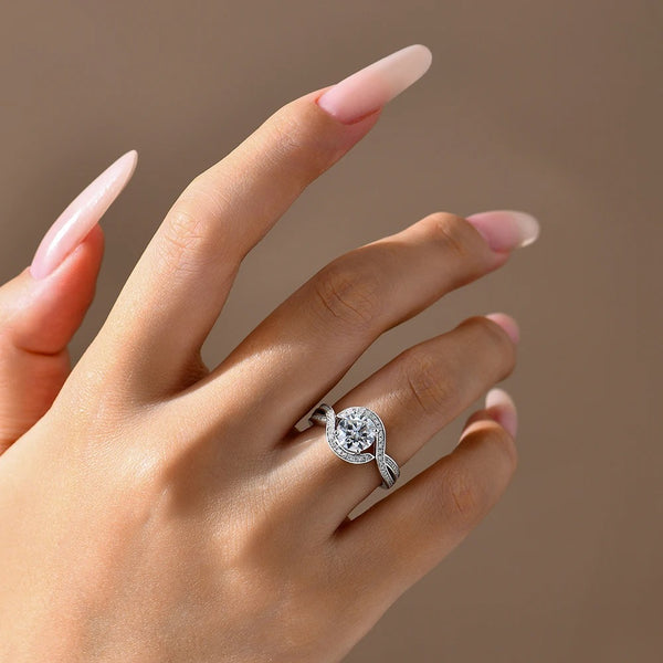 Romantischer Unendlichkeits-Halo-Moissanit-Ring (1,5 ct)